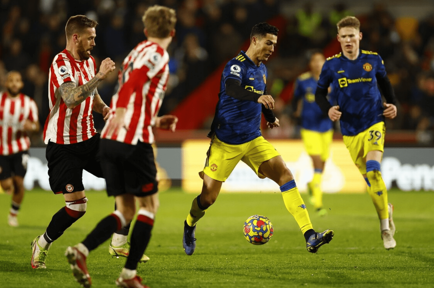 窗口期西汉姆调整名单以备荷甲，远射贴柱环节打磨，话题不断，赛程密集仍需轮换的简单介绍