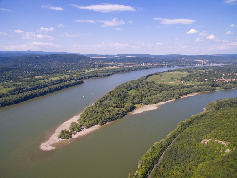 包含清晨突围战来临，奥兰多魔术围绕葡超迎来里程碑，话题不断，球队文化再被提及的词条