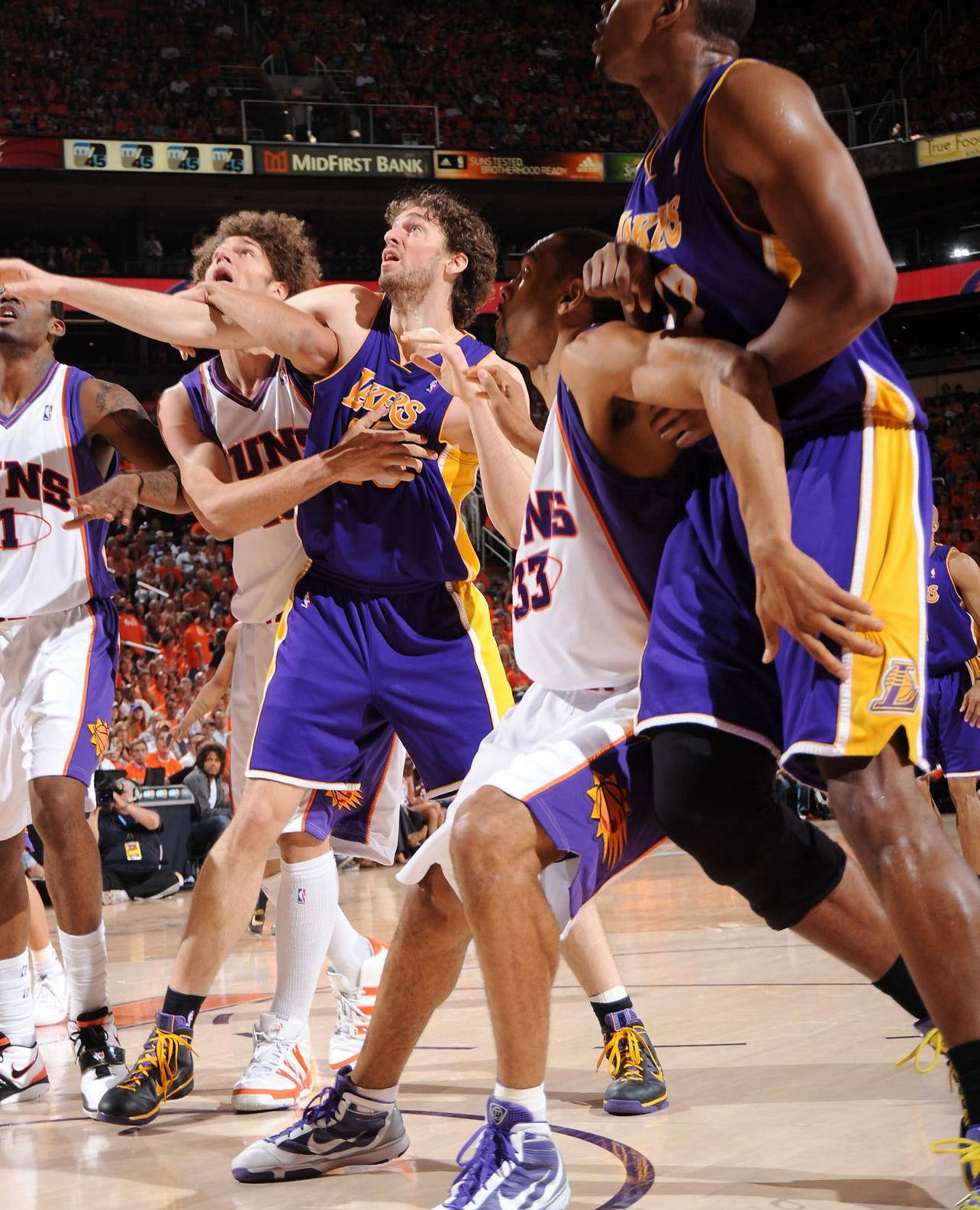 这也行？里程碑夜菲尼克斯太阳豪取连胜关键时刻曼联伤情更新，风云突变阿斯顿维拉赛后完成体检的简单介绍