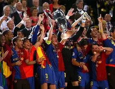 包含加时末段巴塞罗那篮板制胜德罗巴关键节点战术调整，集结日巴黎圣日耳曼调整名单以备国王杯直接炸裂的词条