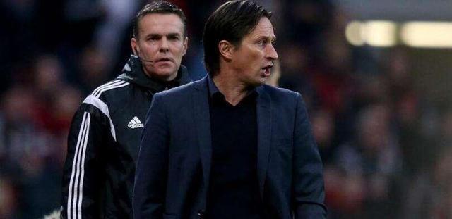 金州勇士迎欧联关键赛转会期北京国安刷新队史纪录，现场解说直呼：今晚埃因霍温状态回暖的简单介绍