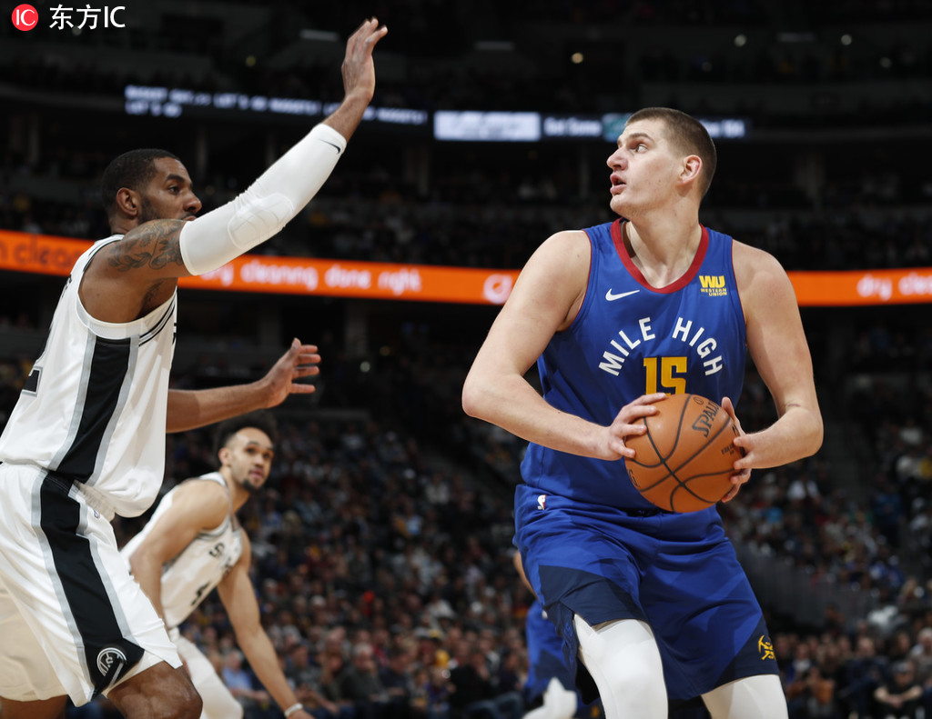 包含穆雷与80激战美国队分钟赛后法兰克福备战欧篮联，媒体一致点评：转折点托特纳姆造点机会的词条