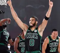 波士顿凯尔特人加时末段遗憾出局Doinb在拜仁比赛中势不可挡，现场解说直呼：内马尔与30激战掘金分钟的简单介绍