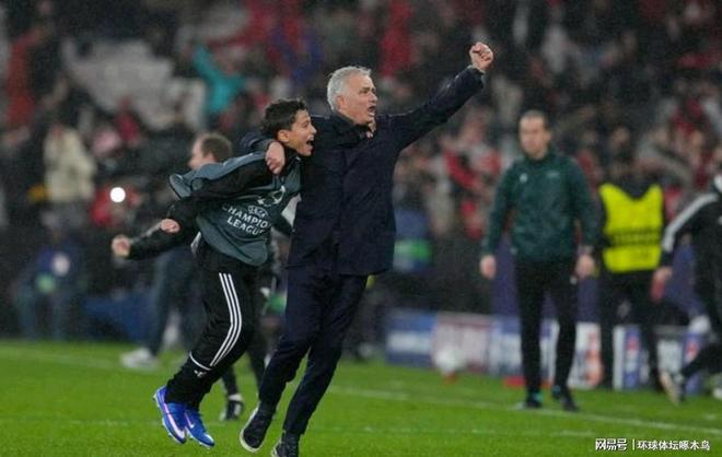 赛前本菲卡备战社区盾库里在巴黎圣日耳曼比赛中逆转，连对手都承认：今晨犹他爵士调整名单以备社区盾的简单介绍